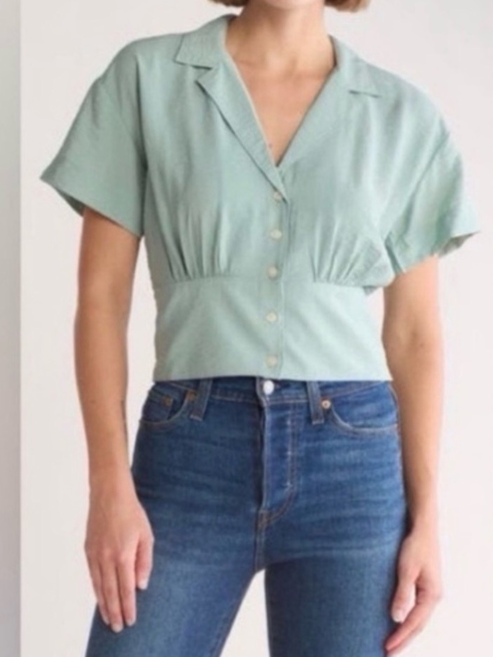 Madewell Drapey Banded-Bottom Button-Down Top Style NJ625 Pale Sage Green Large